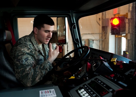 На приёме. Расскажем, что по чем в радиосвязи.